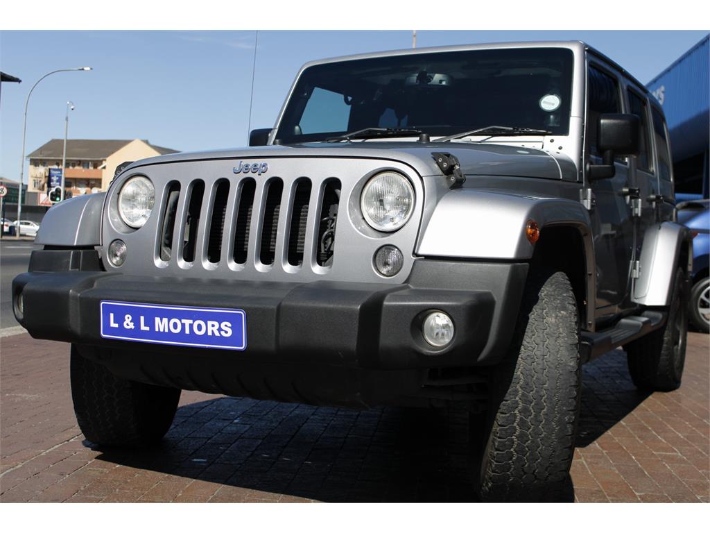 2014 Jeep Wrangler 3.6L V6 Unlimited Sahara Auto