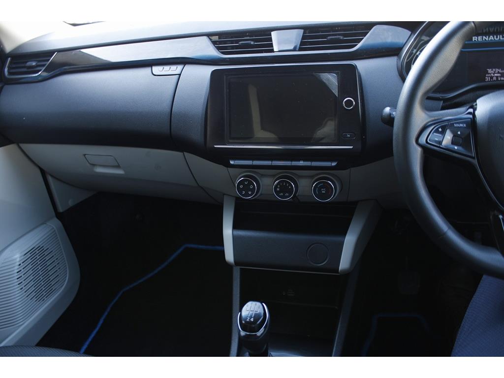 2024 Renault Triber 1.0 Zen