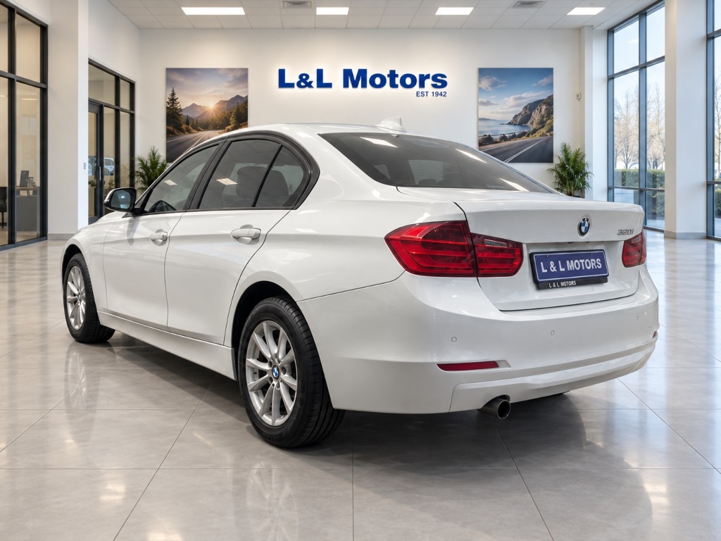 2015 BMW 3 Series 316i Auto (F30)